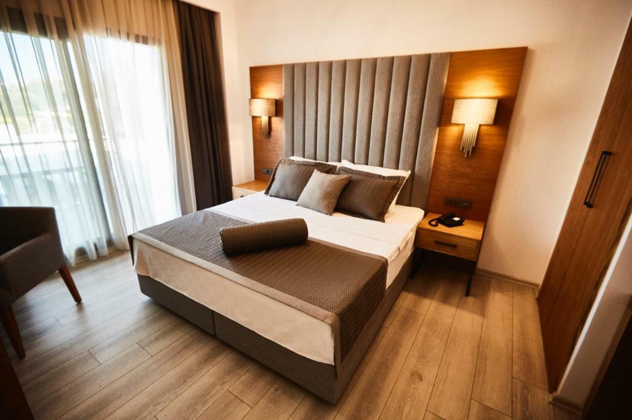 Ruwais Hotel Çeşme المظهر الخارجي الصورة
