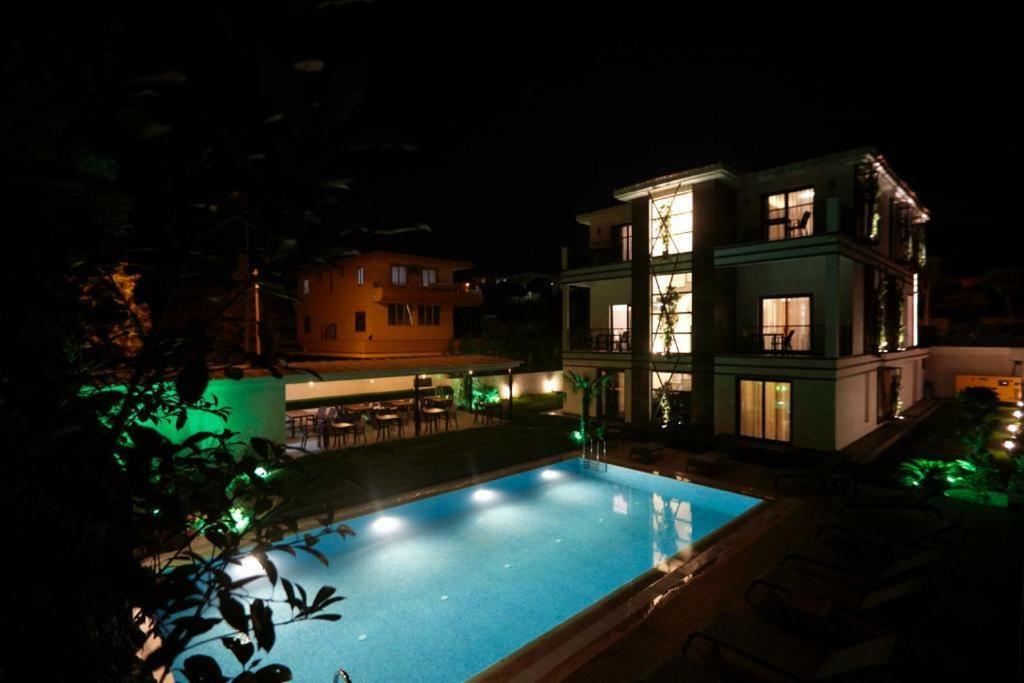 Ruwais Hotel Çeşme المظهر الخارجي الصورة